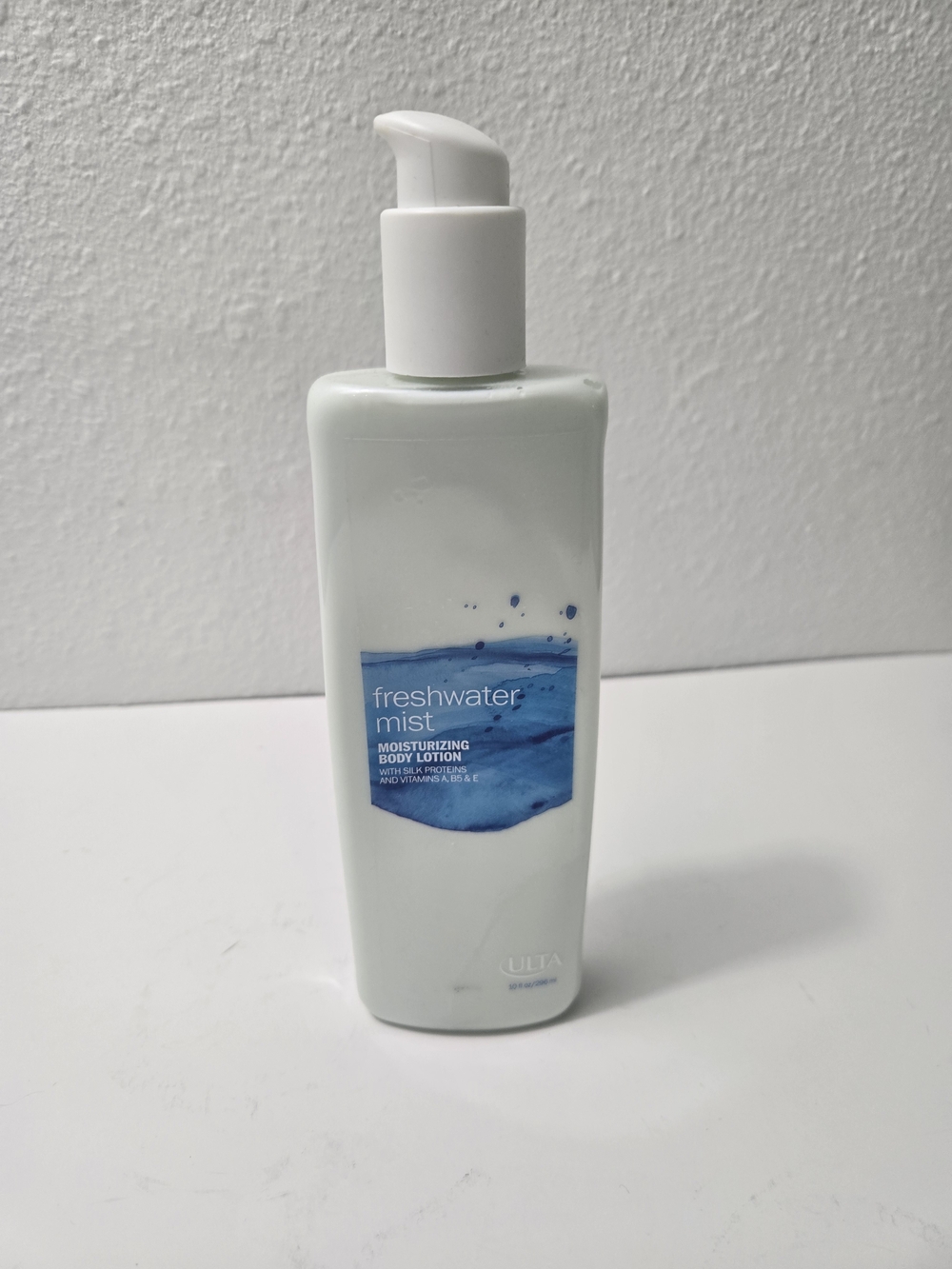 Ulta Beauty Freshwater Mist Moisturizing Body Lotion - White & Blue